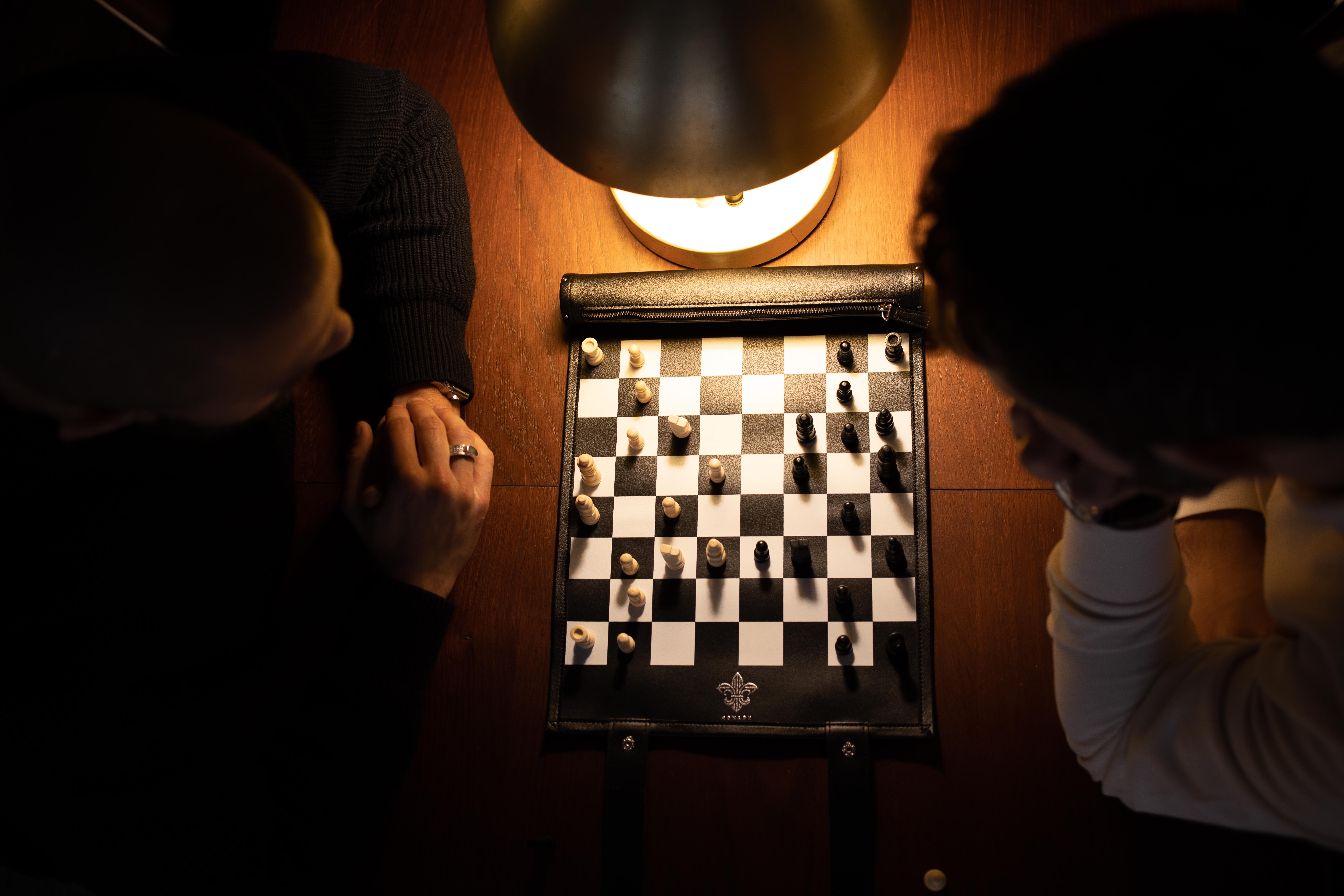 Partie d'échecs — vue du dessus